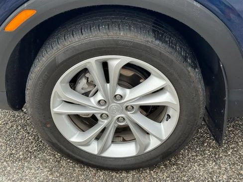 Certified 2023 Buick Encore GX Preferred w/ Cold Weather Comfort Package AWD/4WD image 19