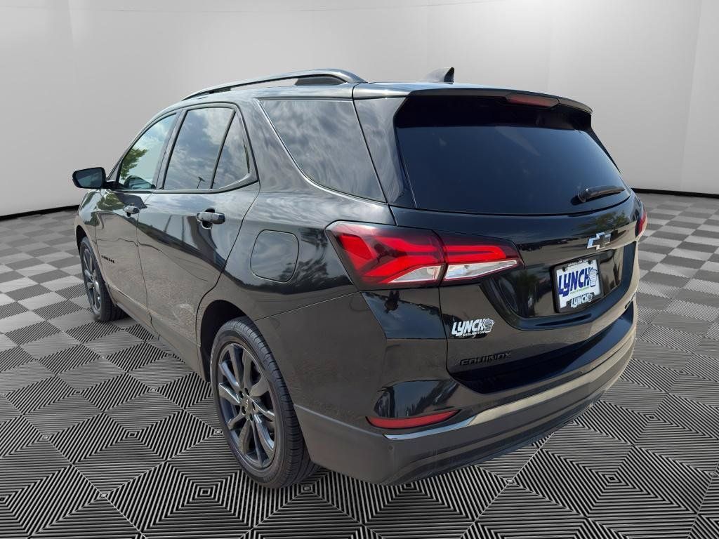 Used 2023 Chevrolet Equinox RS w/ RS Leather Package AWD/4WD image 3