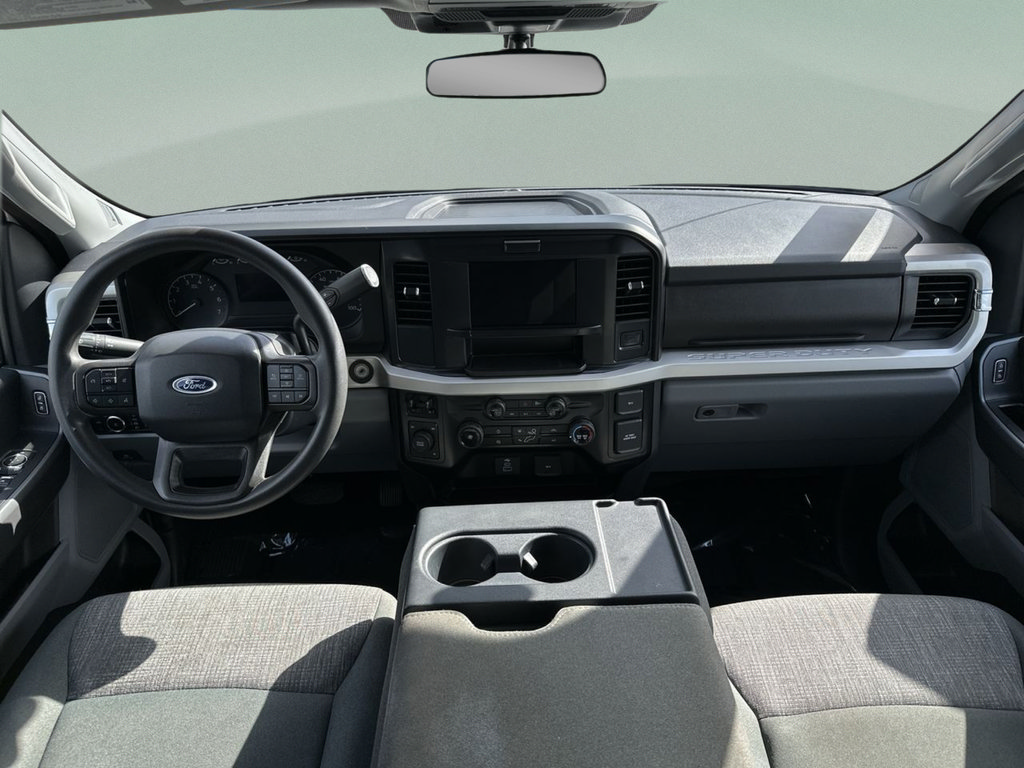 Used 2025 Ford F250 XLT AWD/4WD image 25