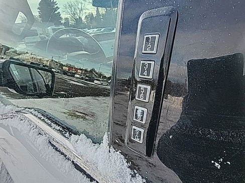 Used 2021 Ford F150 Lariat w/ Equipment Group 502A High image 16