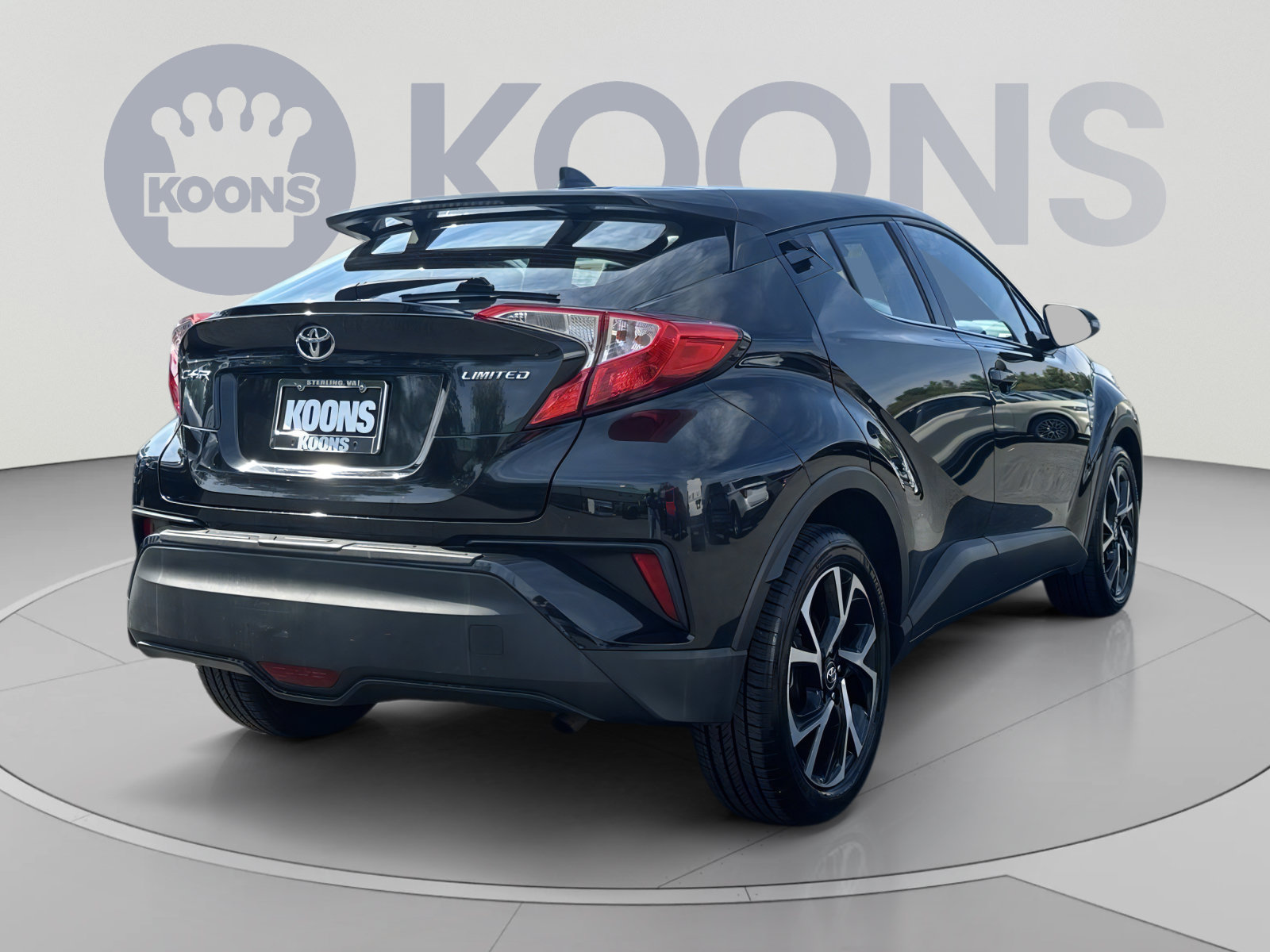 Used 2019 Toyota C-HR Limited FWD image 11
