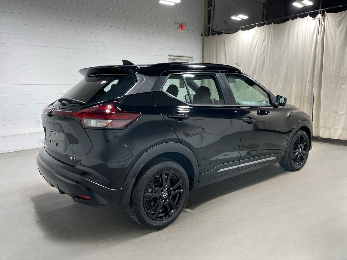Used 2023 Nissan Kicks SR FWD image 4