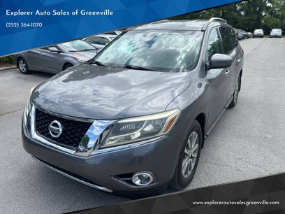 Used 2015 Nissan Pathfinder SV