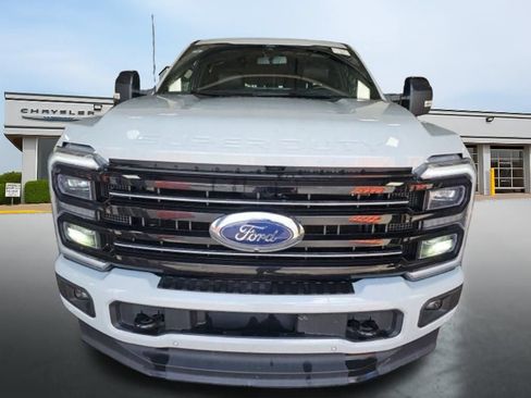 Used 2026 Ford F250 Platinum AWD/4WD image 5