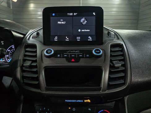 Used 2020 Ford Transit Connect XLT image 22