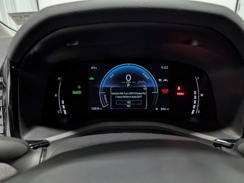 Used 2025 Toyota Camry LE image 15