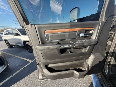 Used 2015 RAM 3500 Laramie image 12