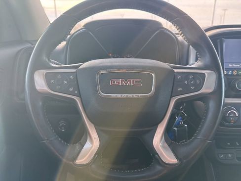 Used 2021 GMC Canyon Denali image 14