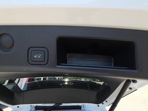 New 2026 Chevrolet Equinox LT w/ Convenience Package II image 33