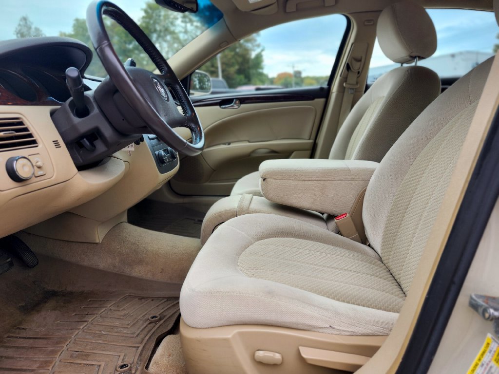 Used 2011 Buick Lucerne CX FWD image 18