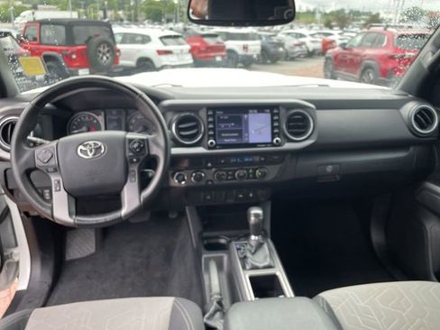 Used 2023 Toyota Tacoma TRD Sport w/ TRD Premium Sport Package AWD/4WD image 16