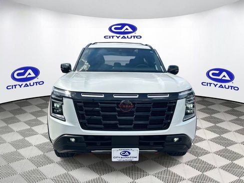 Used 2025 Nissan Armada PRO-4X w/ Pro-4X Premium Package AWD/4WD image 11