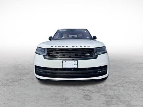 Used 2023 Land Rover Range Rover SE image 2