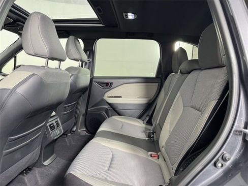 Certified 2025 Subaru Forester Premium image 30