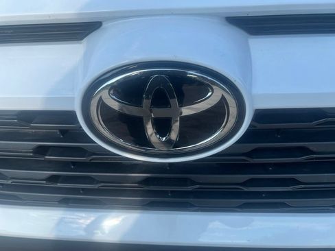 Used 2023 Toyota RAV4 XLE AWD/4WD image 19