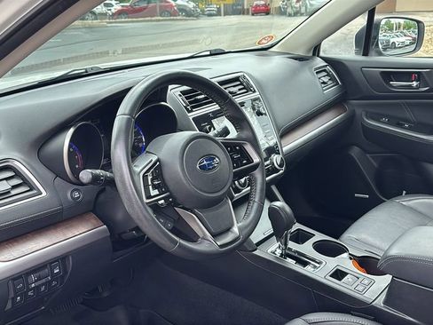 Used 2018 Subaru Outback 3.6R Limited AWD/4WD image 21