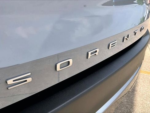 Used 2022 Kia Sorento SX Prestige image 31