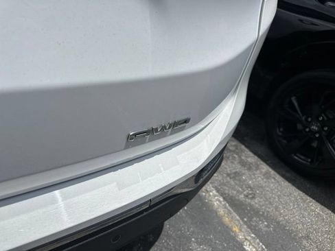 Used 2022 GMC Terrain SLT AWD/4WD image 15