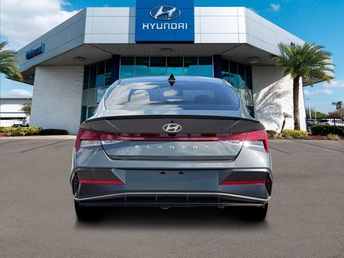 New 2026 Hyundai Elantra SEL Sport Premium FWD image 7