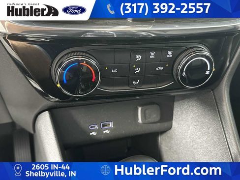Used 2024 Buick Encore GX Sport Touring AWD/4WD image 17
