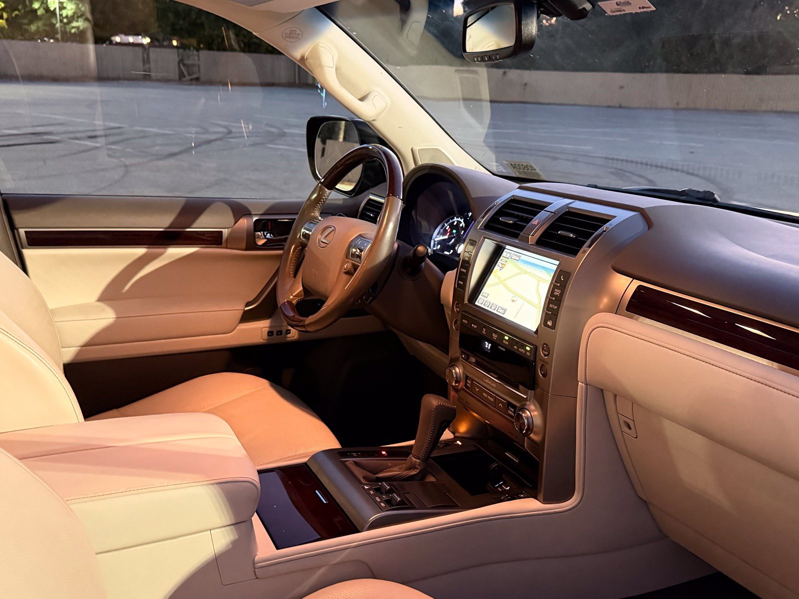 Used 2019 Lexus GX 460 Premium AWD/4WD image 27