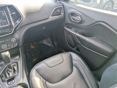 Used 2019 Jeep Cherokee Limited AWD/4WD image 17