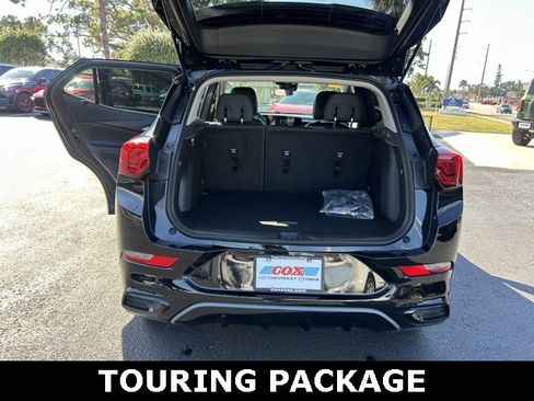Used 2024 Buick Encore GX Sport Touring image 16