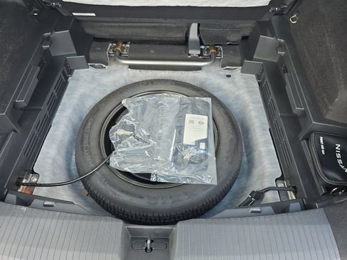Used 2023 Nissan Rogue SV w/ SV Premium B Package FWD image 25