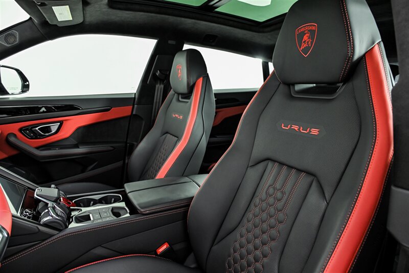 Used 2023 Lamborghini Urus S AWD/4WD image 27