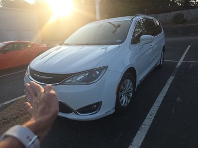 Used 2017 Chrysler Pacifica Touring-L