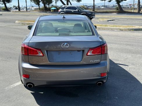 Used 2012 Lexus IS 250 w/ Premium Pkg Value Edition image 4