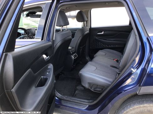 Used 2022 Hyundai Santa Fe SEL FWD image 9