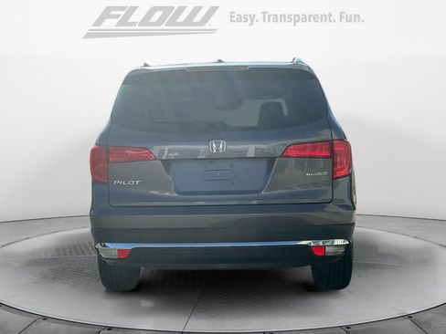 Used 2017 Honda Pilot Touring image 8