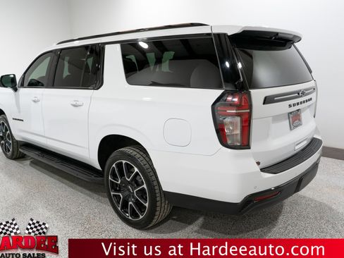 Used 2024 Chevrolet Suburban RST w/ Luxury Package image 3