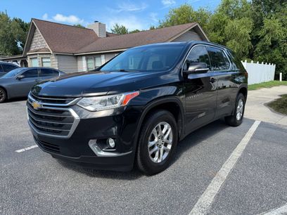 Used 2020 Chevrolet Traverse LT