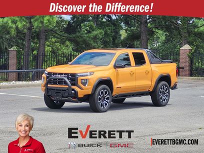 New 2025 GMC Canyon AT4 w/ Nightfall Edition