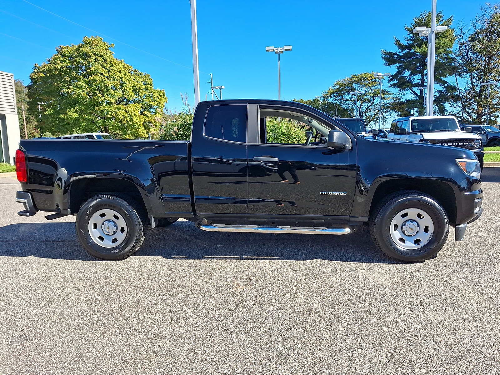 Used 2019 Chevrolet Colorado W/T w/ WT Convenience Package RWD image 12