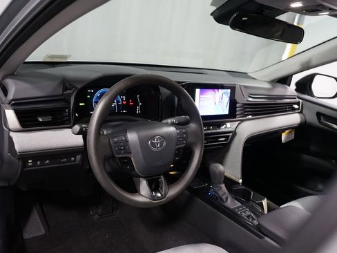 Certified 2025 Toyota Camry LE image 11