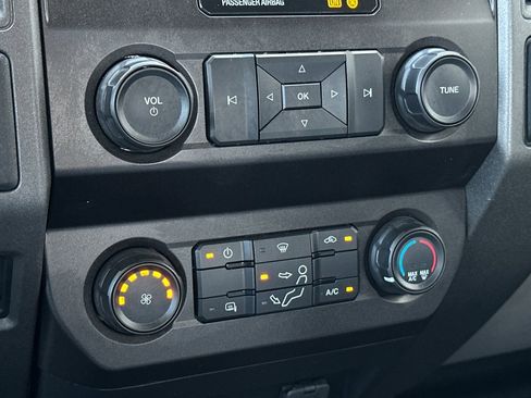 Certified 2022 Ford F250 XL w/ Power Equipment Group image 18