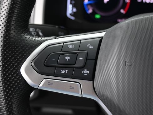 Used 2020 Volkswagen Atlas Cross Sport SEL R-Line FWD image 14