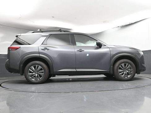 Certified 2025 Nissan Pathfinder SV FWD image 25