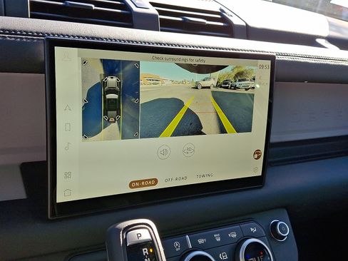 New 2025 Land Rover Defender 110 S image 10