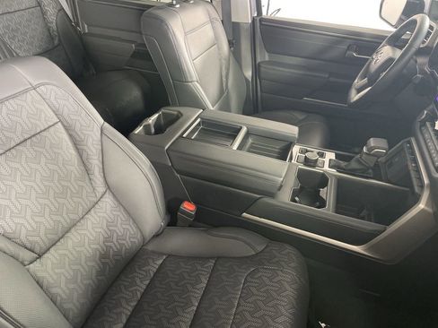 Used 2024 Toyota Tundra Limited image 25