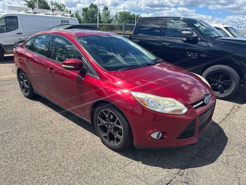 Used 2013 Ford Focus SE FWD image 25