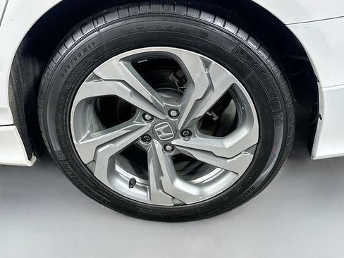 Used 2018 Honda Accord LX image 29