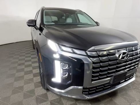 Used 2025 Hyundai Palisade Calligraphy FWD image 12