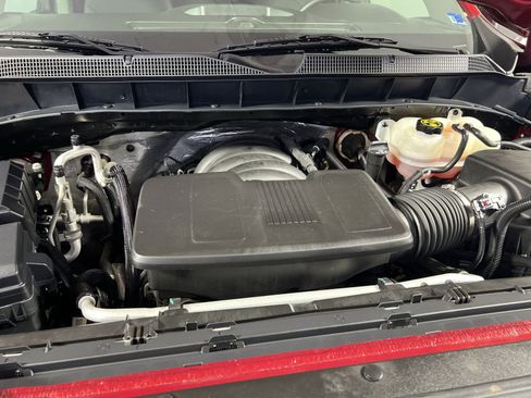 Used 2019 Chevrolet Silverado 1500 Custom w/ Custom Convenience Package AWD/4WD image 28