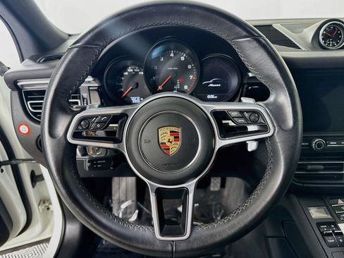 Certified 2020 Porsche Macan AWD/4WD image 15