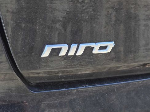 Used 2018 Kia Niro LX FWD image 5