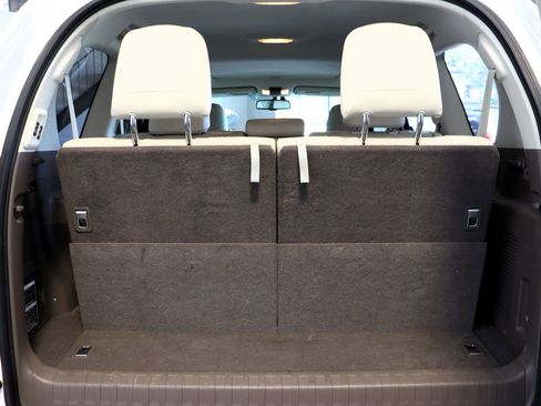 Used 2011 Lexus GX 460 w/ Comfort Plus Pkg image 22